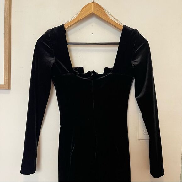 NWOT House of CB Charlotte Deep Plunge Velvet Sexy Slit
Dress in Size XS - Picture 11 of 13